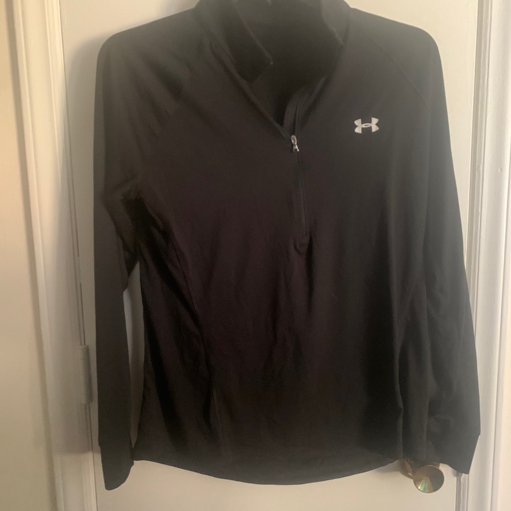 Under Armour half zip size unknown
